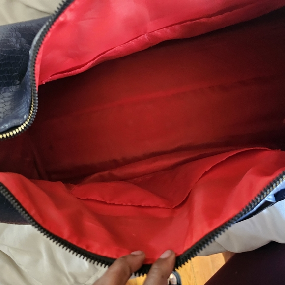 Navy Tote&Carry Vegan Snake Skin Duffle - Picture 3 of 3